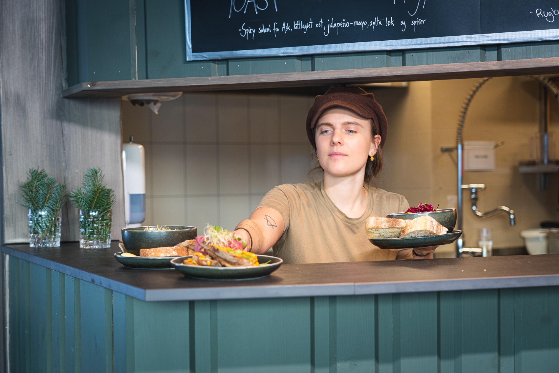 Servicemedarbeider Lavvoen- Bli med og skap Norges beste fjellrestaurant! (50% stilling)